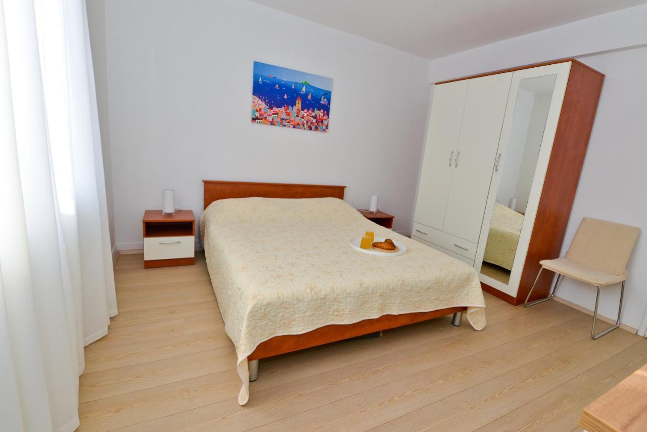 Apartments Lemon 扎达尔 外观 照片